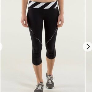 Lululemon Run Pace Crop